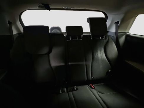 New 2027 Kia Carnival LX FWD image 27
