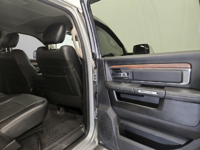 Used 2018 RAM 2500 Laramie w/ Snow Chief Group AWD/4WD image 48
