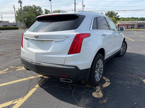 Used 2018 Cadillac XT5 Luxury w/ Driver Awareness Package AWD/4WD image 8