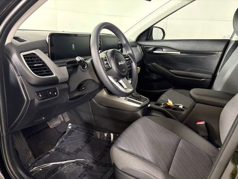 New 2026 Kia Seltos LX FWD image 21