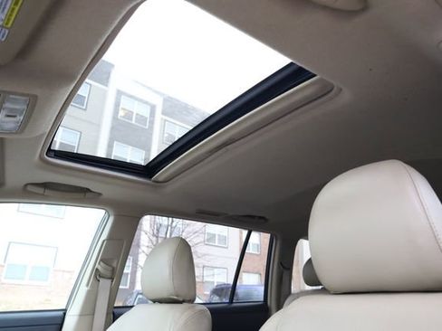 Used 2013 Toyota Highlander Limited image 22