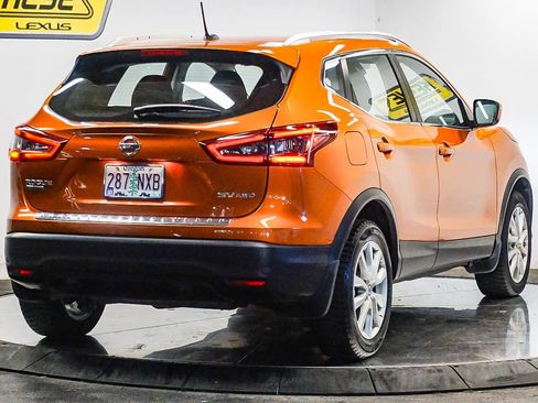 Used 2022 Nissan Rogue Sport SV image 4