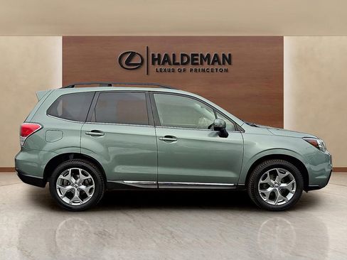 Used 2017 Subaru Forester 2.5i Touring image 7