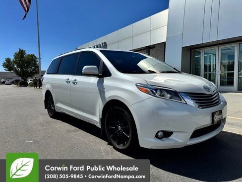 Used 2017 Toyota Sienna Limited Premium AWD/4WD image 1