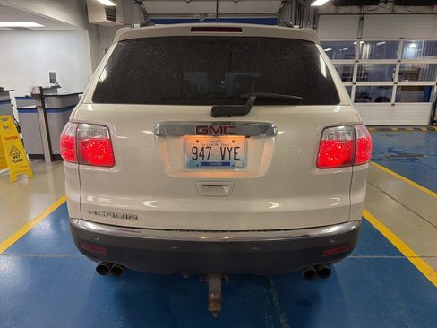 Used 2010 GMC Acadia SLE image 6