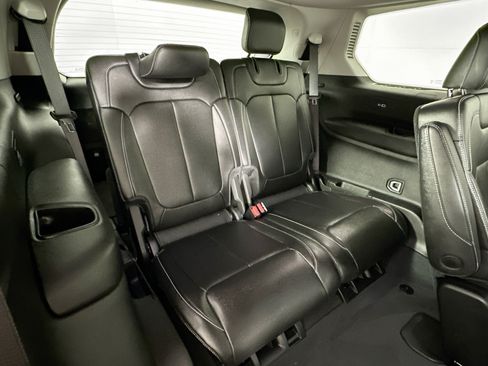 Used 2023 Jeep Grand Cherokee L Limited RWD image 27