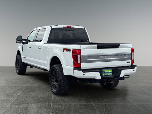 Used 2022 Ford F350 Platinum w/ FX4 Off-Road Package AWD/4WD image 5