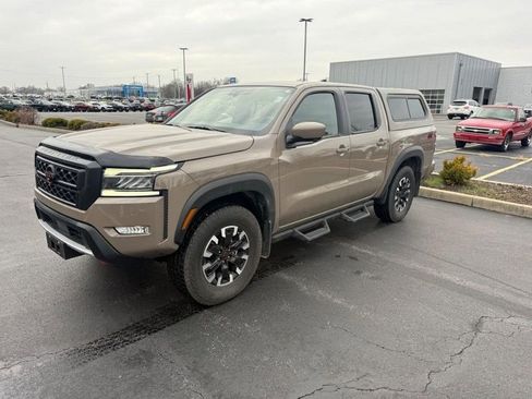 Used 2023 Nissan Frontier PRO-4X w/ Pro Convenience Package image 2