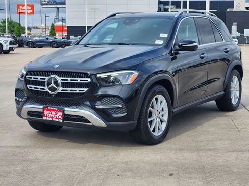 Used 2024 Mercedes-Benz GLE 350 4MATIC w/ 3rd Row Seat Package image 3