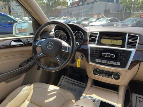 Used 2012 Mercedes-Benz ML 350 4MATIC image 25