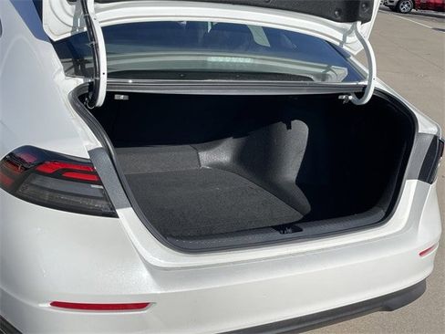 Used 2024 Honda Accord Sport image 29