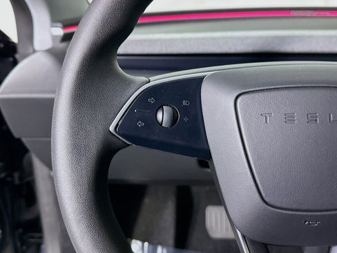 Used 2025 Tesla Model 3 Long Range image 16