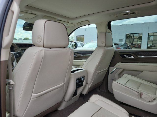 Used 2023 GMC Yukon XL Denali AWD/4WD image 23
