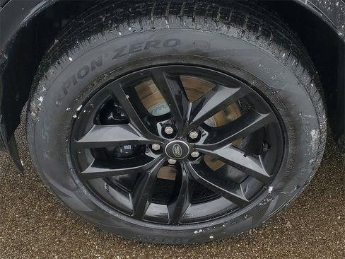 New 2026 Land Rover Discovery Sport Landmark image 5