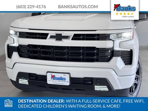 Used 2024 Chevrolet Silverado 1500 RST w/ Z71 Off-Road Package AWD/4WD image 3