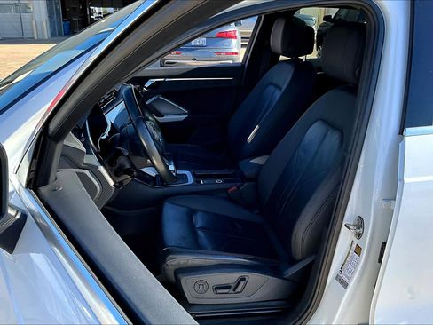 Used 2019 Audi Q3 2.0T Premium Plus image 7
