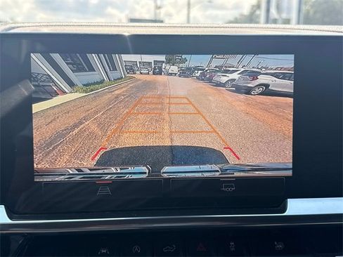 Used 2024 GMC Sierra 1500 Elevation image 31