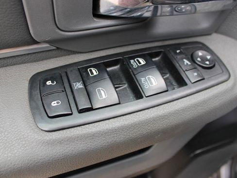 Used 2018 RAM 1500 Big Horn image 15