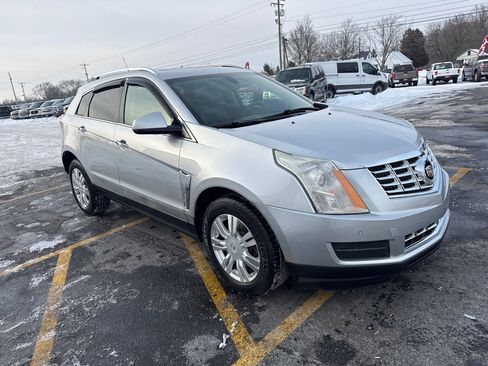 Used 2014 Cadillac SRX Luxury image 4