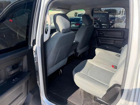 Used 2015 RAM 1500 Express image 11