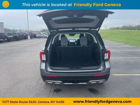 Used 2025 Ford Explorer Active w/ Active Comfort Package AWD/4WD image 10