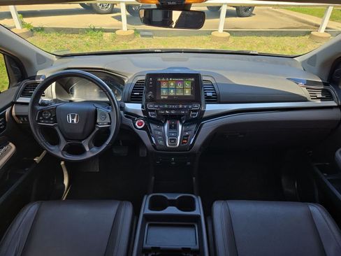 Used 2023 Honda Odyssey Touring image 13