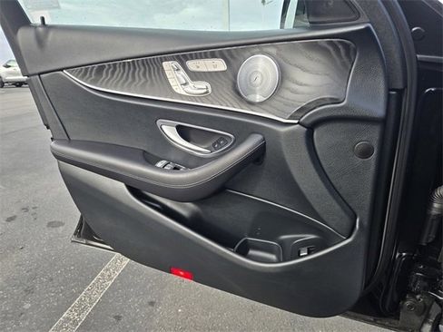 Used 2019 Mercedes-Benz E 300 image 20