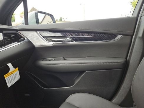 New 2025 Cadillac XT6 Premium Luxury w/ Technology Package image 34