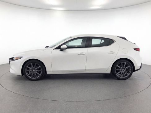 Used 2019 MAZDA MAZDA3 Hatchback image 6