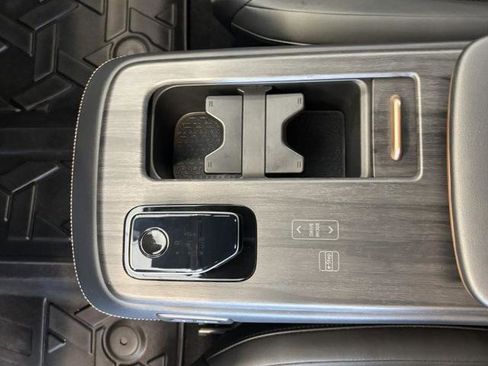 Certified 2024 Nissan Ariya FWD image 22