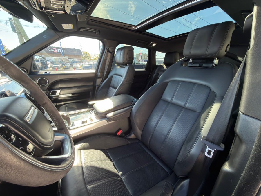 Used 2021 Land Rover Range Rover Sport HST AWD/4WD image 28