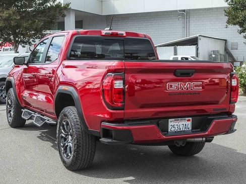 Used 2024 GMC Canyon Elevation w/ Elevation Premium Package RWD image 9