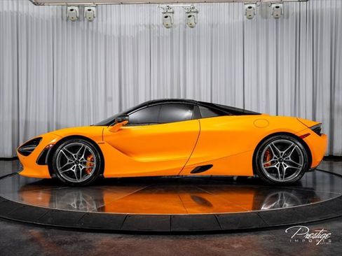 Used 2020 McLaren 720S Performance RWD image 15