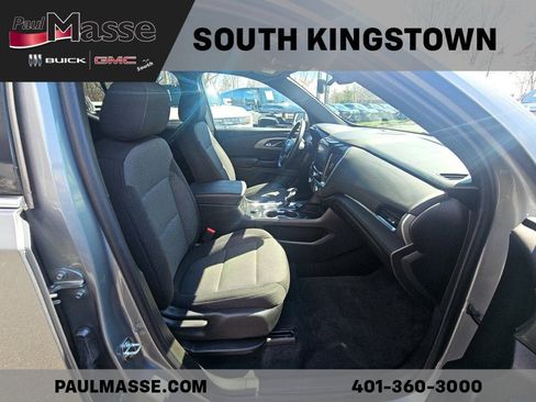 Used 2023 Chevrolet Traverse LT w/ Rear Camera Mirror Package image 22