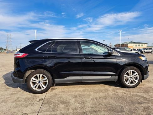 Used 2019 Ford Edge SEL w/ Equipment Group 201A image 6