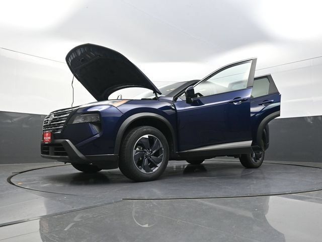 Used 2024 Nissan Rogue SV FWD image 41