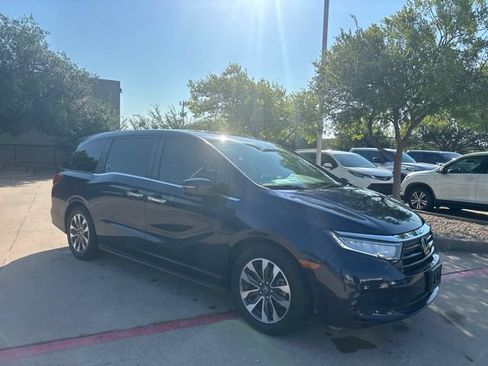 Used 2021 Honda Odyssey EX-L image 3
