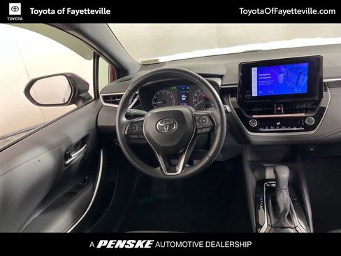 Certified 2025 Toyota Corolla SE image 17