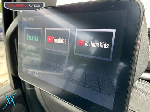 Used 2024 GMC Yukon XL Denali w/ Advanced Technology Package AWD/4WD image 40