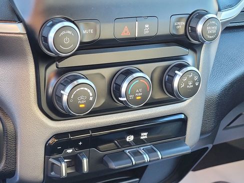 Used 2023 RAM 2500 Big Horn w/ Level 1 Equipment Group image 23