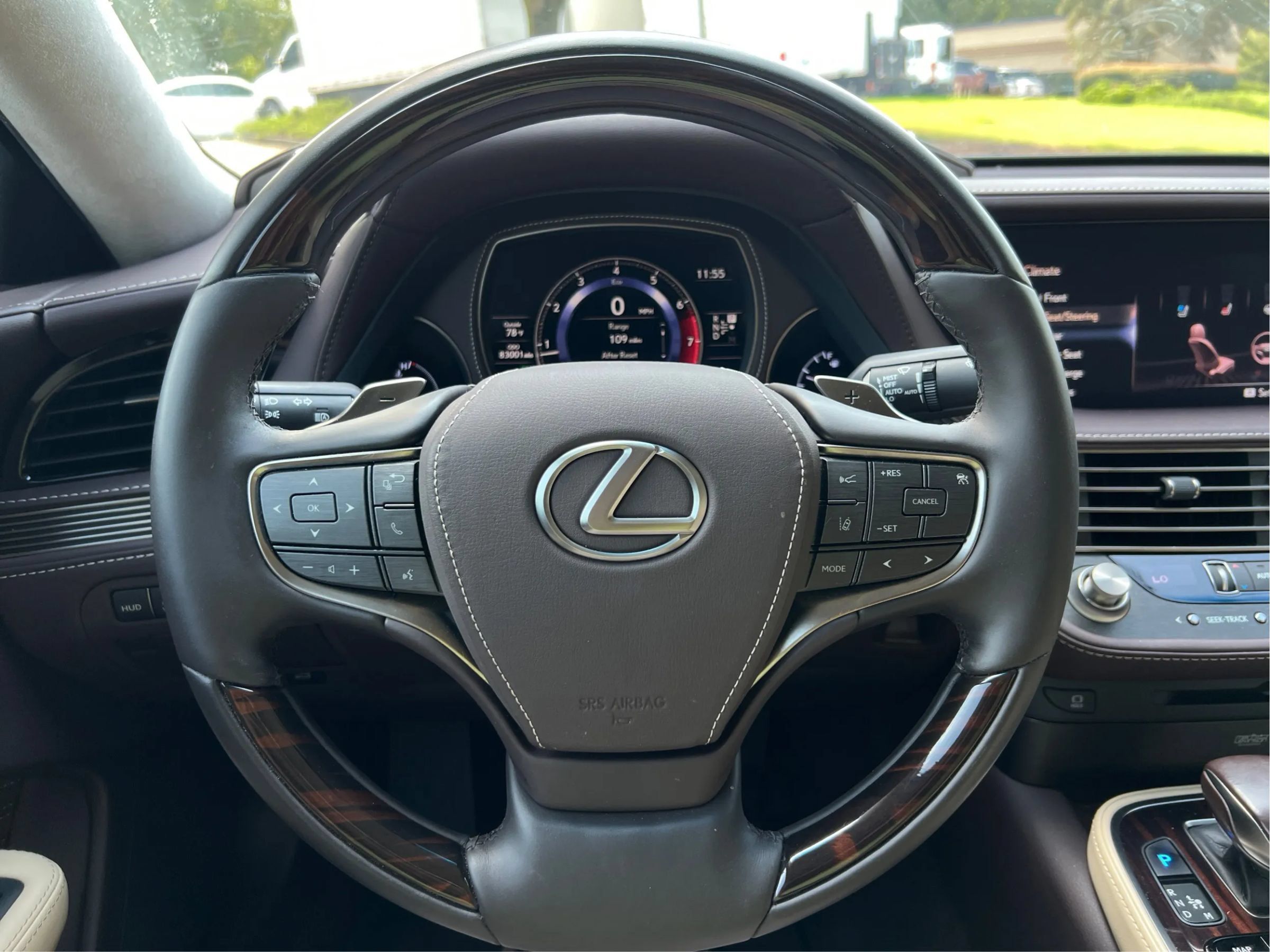 Used 2018 Lexus LS 500 w/ Luxury Package RWD image 33