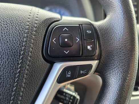 Used 2019 Toyota Sienna LE image 31