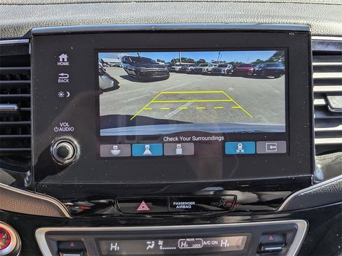 Used 2022 Honda Pilot Touring image 23