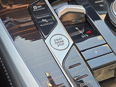 Used 2026 BMW X7 xDrive40i image 29