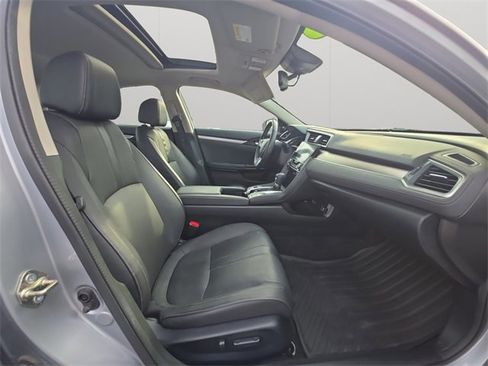 Used 2017 Honda Civic Touring image 15