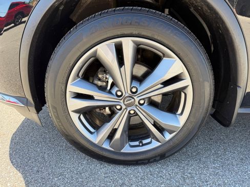 Used 2023 Nissan Murano Platinum image 38