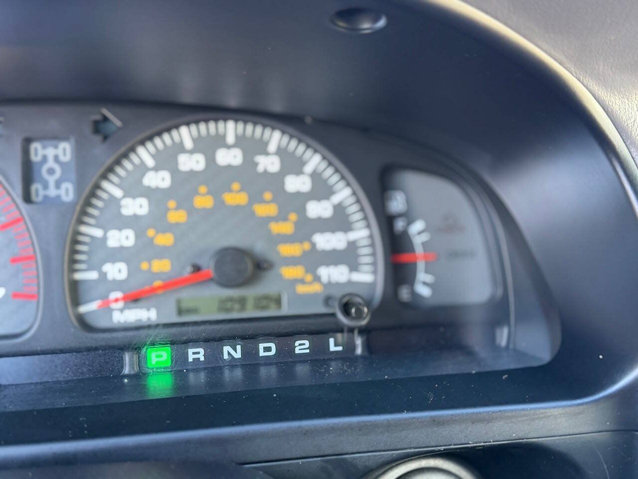 Used 2002 Toyota 4Runner SR5 AWD/4WD image 79