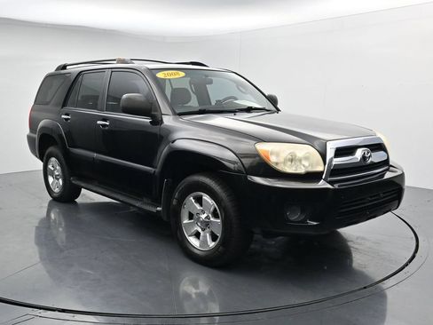 Used 2008 Toyota 4Runner SR5 AWD/4WD image 2