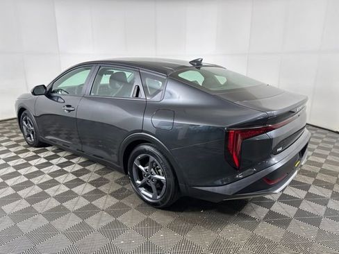 Used 2025 Kia K4 LXS image 5