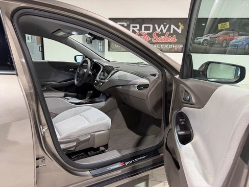 Used 2020 Chevrolet Malibu LT FWD image 14